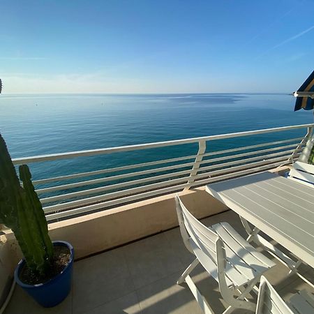 شقة Sea View Studio, Huge Terrace On The 4Th Floor مينتون المظهر الخارجي الصورة