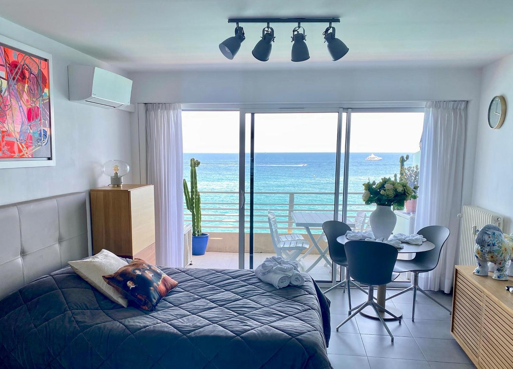 شقة Sea View Studio, Huge Terrace On The 4Th Floor مينتون المظهر الخارجي الصورة